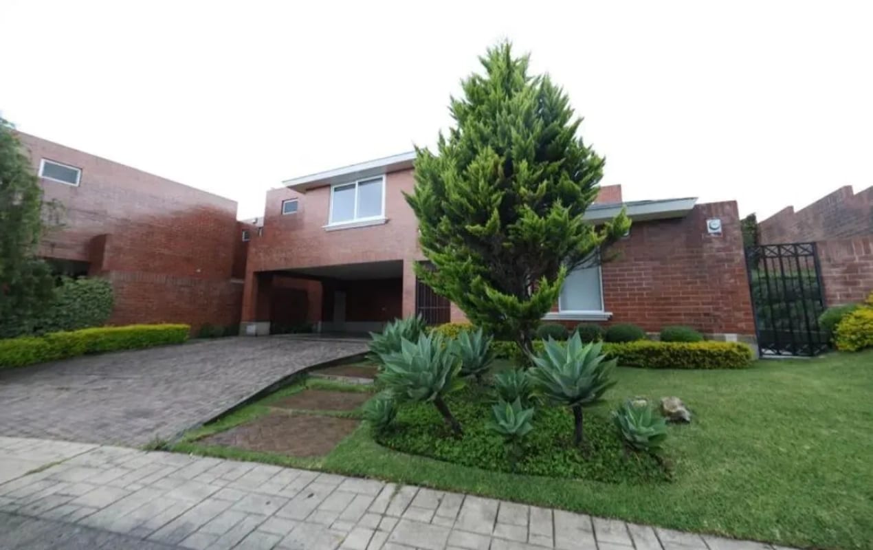 Casa en VENTA en Colinas de Castel — Casa en Venta en Colinas de Castel, Carretera a El Salvador, Guatemala, Ciudad — foto 1 de 7