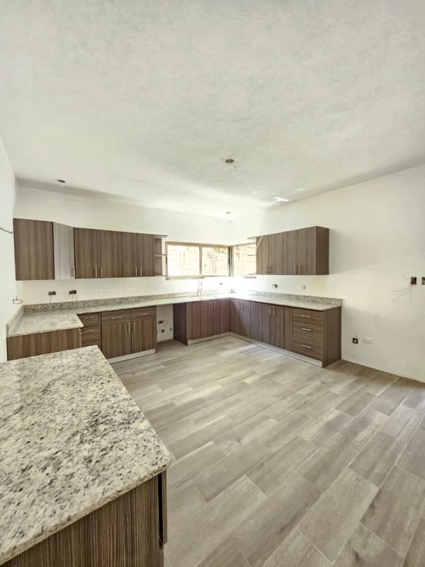 HERMOSA CASA NUEVA EN SAN ANTONIO CON AMPLIO TERRENO KM 16.5 CAES — Casa en Venta en Carretera a El Salvador, Guatemala, Ciudad — foto 8 de 8