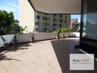 RENTA OFICINA MURANO CENTER ZONA 10 — Oficina en Alquiler en Zona 10, Guatemala, Ciudad — miniatura 1 de 6