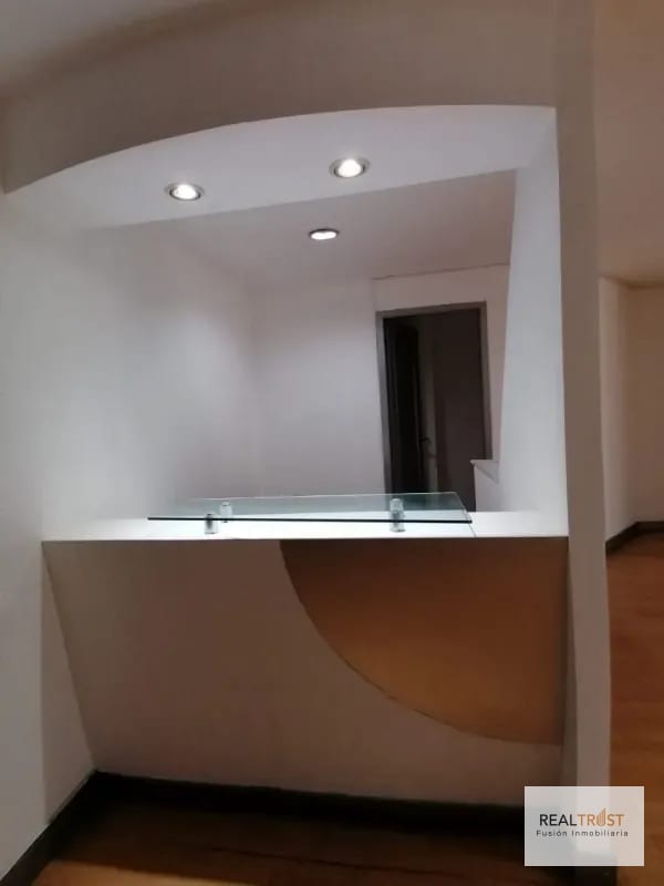 Renta Oficina Murano Center Zona 10 — Oficina en Alquiler en Murano Center, Zona 10, Guatemala, Ciudad — foto 4 de 6