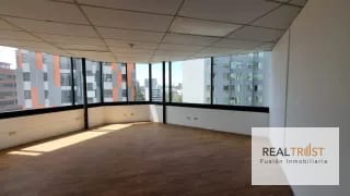 RENTA DE OFICINA EN MURANO CENTER ZONA 10 — Oficina en Alquiler en Zona 10, Guatemala, Ciudad — miniatura 4 de 6