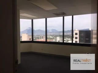 RENTA OFICINA PENTHOUSE MURANO CENTER ZONA 10 — Oficina en Alquiler en Zona 10, Guatemala, Ciudad — miniatura 2 de 5