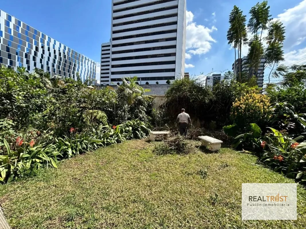 Casa en Renta Zona 10 Fuera de Garita — Casa en Alquiler en Zona 10, Guatemala, Ciudad — foto 12 de 13