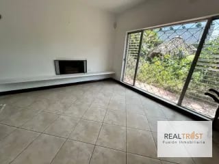 CASA EN RENTA ZONA 10 FUERA DE GARITA — Casa en Alquiler en Zona 10, Guatemala, Ciudad — miniatura 1 de 13