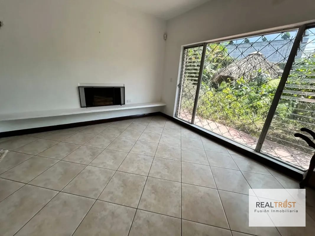 CASA EN RENTA ZONA 10 FUERA DE GARITA — Casa en Alquiler en Zona 10, Guatemala, Ciudad — foto 1 de 13