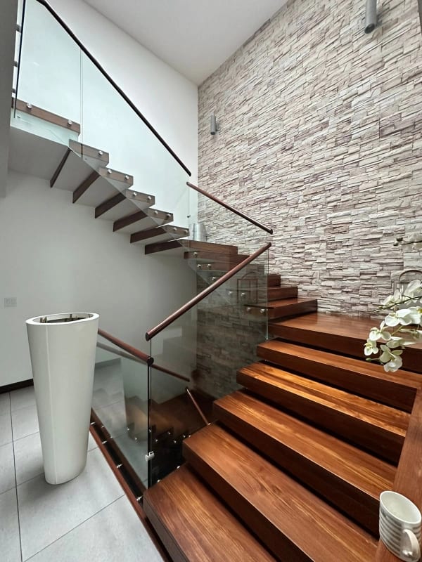 Venta de Casa en Residenciales Concepcion , Condominio Camelias CAES KM 15 — Casa en Venta en Carretera a El Salvador, Guatemala, Ciudad — foto 6 de 11