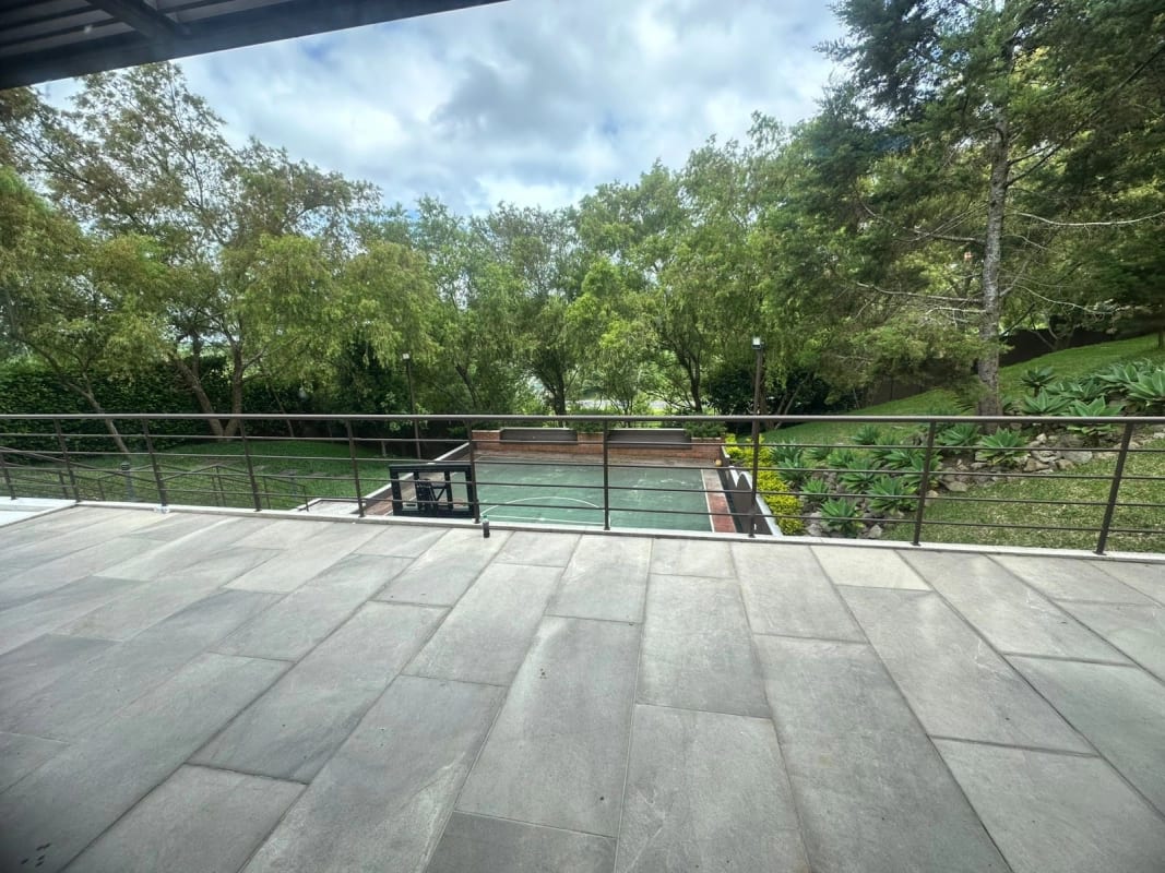 Venta de Casa en Residenciales Concepcion , Condominio Camelias CAES KM 15 — Casa en Venta en Carretera a El Salvador, Guatemala, Ciudad — foto 4 de 11