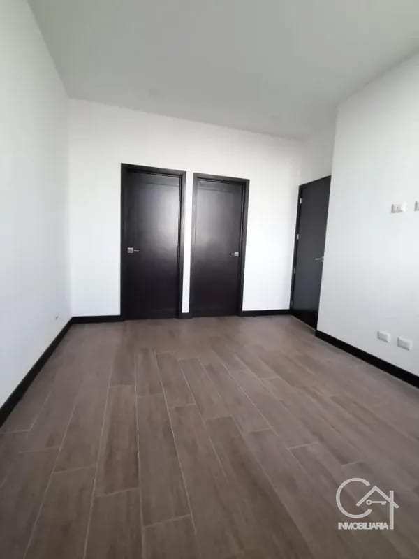 Apartamento en Venta - DIAGOSEIS Zona 10 — Apartamento en Venta en Diagoseis, Zona 10, Guatemala, Ciudad — foto 7 de 8