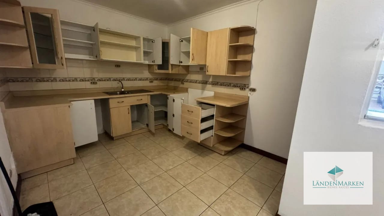 Venta de Casa en CAES KM 19.5 - Residencial Villas del Pinar 1 — Casa en Venta en Villas del Pinar, Carretera a El Salvador, Guatemala, Ciudad — foto 14 de 16