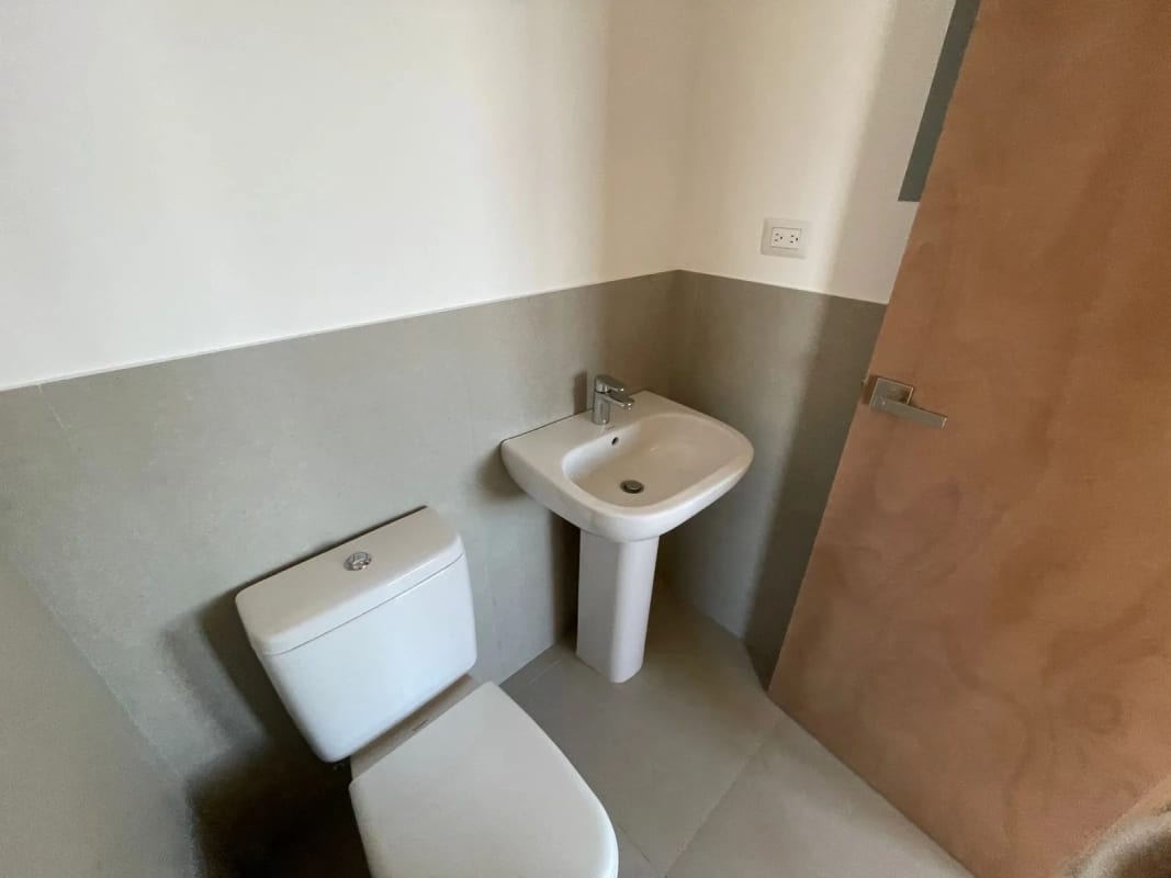 Rento oficina para clínica en Edificio PROSPERE14, zona 14 — Clínica en Alquiler en Zona 14, Guatemala, Ciudad — foto 12 de 15
