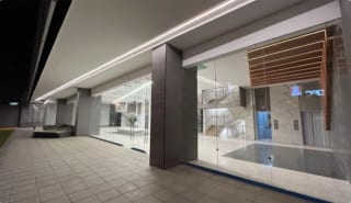 Edificio corporativo en alquiler en zona 10 Guatemala — Edificio en Alquiler en Zona 10, Guatemala, Ciudad — miniatura 14 de 14