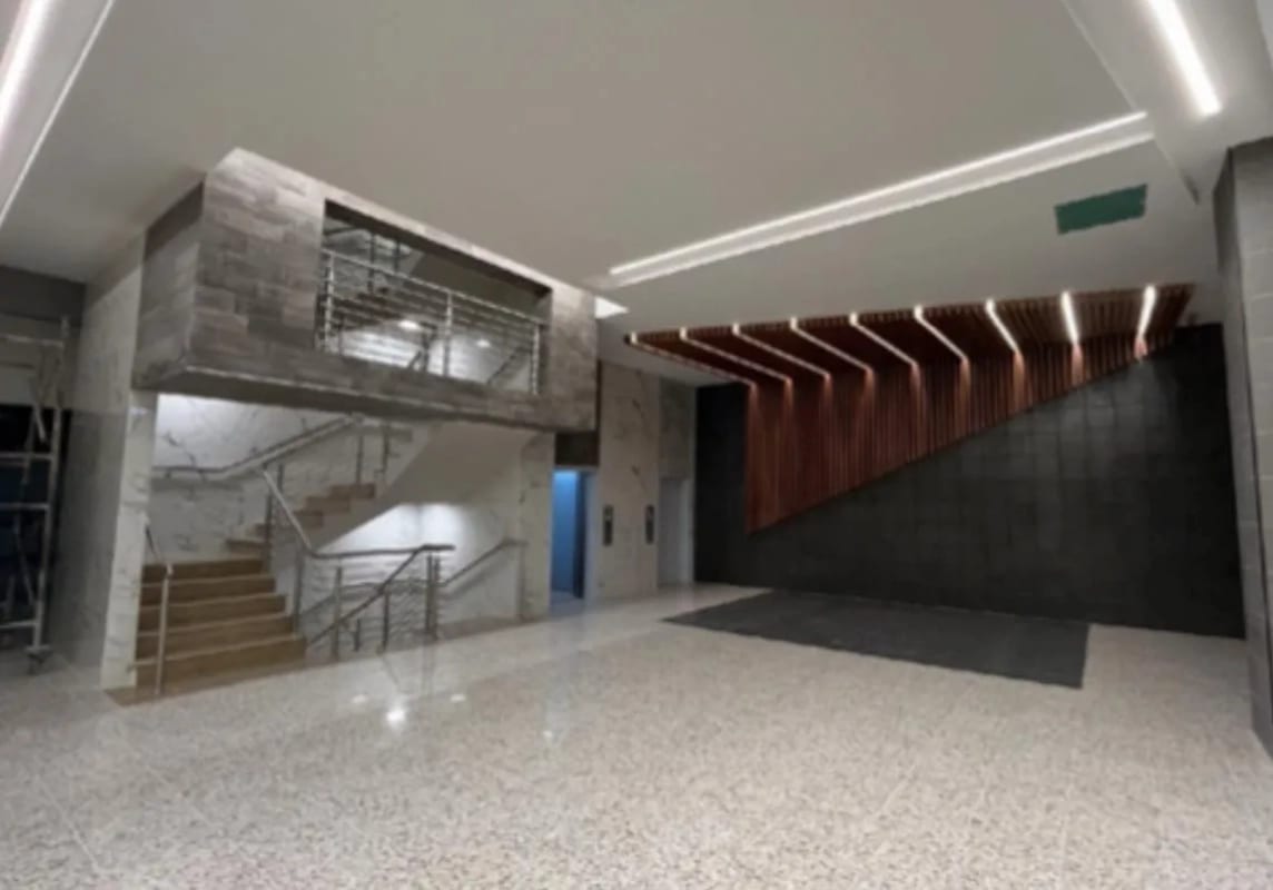 Edificio corporativo en alquiler en zona 10 Guatemala — Edificio en Alquiler en Zona 10, Guatemala, Ciudad — foto 8 de 14
