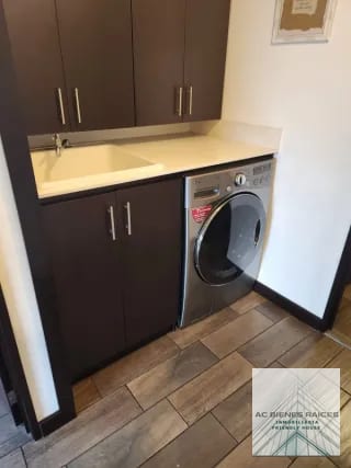 Verona 2 hab semi amueblado — Apartamento en Alquiler en Verona, Zona 10, Guatemala, Ciudad — miniatura 4 de 12