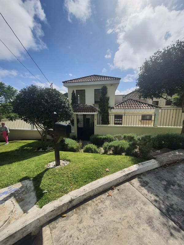 Casa en Venta grande y linda en Paisajes de San Antonio, CAES — Casa en Venta en San Antonio, Carretera a El Salvador, Guatemala, Ciudad — foto 15 de 15