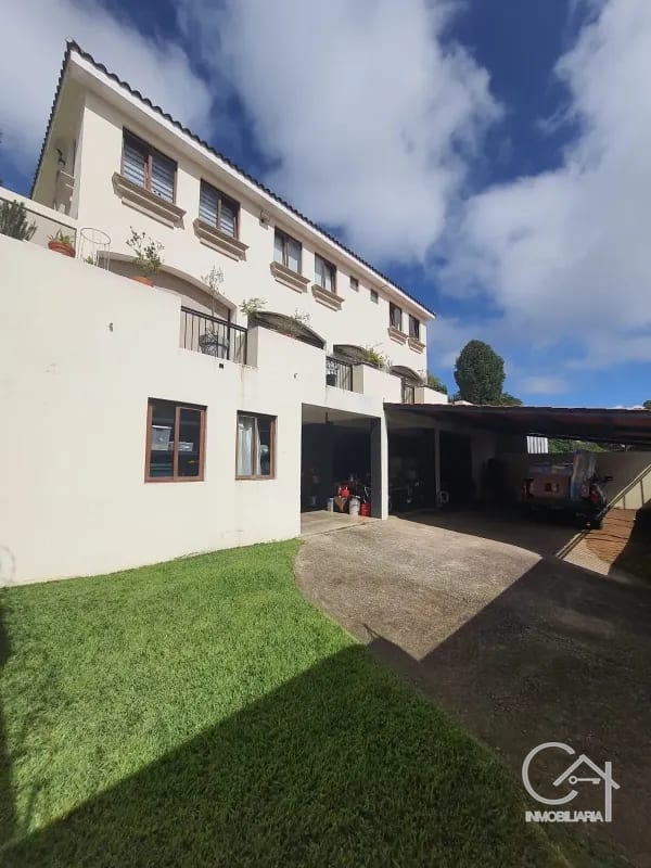 Casa en Venta grande y linda en Paisajes de San Antonio, CAES — Casa en Venta en San Antonio, Carretera a El Salvador, Guatemala, Ciudad — foto 4 de 15