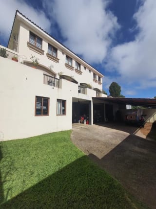 Casa en Venta  grande y linda en Paisajes de San Antonio, CAES — Casa en Venta en San Antonio, Carretera a El Salvador, Guatemala, Ciudad — miniatura 4 de 15