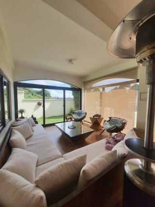 Casa en Venta  grande y linda en Paisajes de San Antonio, CAES — Casa en Venta en San Antonio, Carretera a El Salvador, Guatemala, Ciudad — miniatura 2 de 15