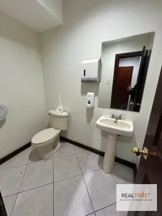 OFICINA EN RENTA EUROPLAZA ZONA 14 — Oficina en Alquiler en Zona 14, Guatemala, Ciudad — miniatura 13 de 13