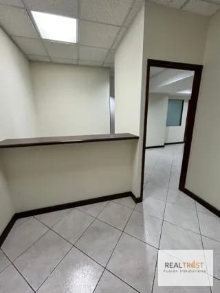 OFICINA EN RENTA EUROPLAZA ZONA 14 — Oficina en Alquiler en Zona 14, Guatemala, Ciudad — miniatura 10 de 13