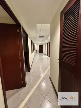 OFICINA EN RENTA EUROPLAZA ZONA 14 — Oficina en Alquiler en Zona 14, Guatemala, Ciudad — miniatura 7 de 13