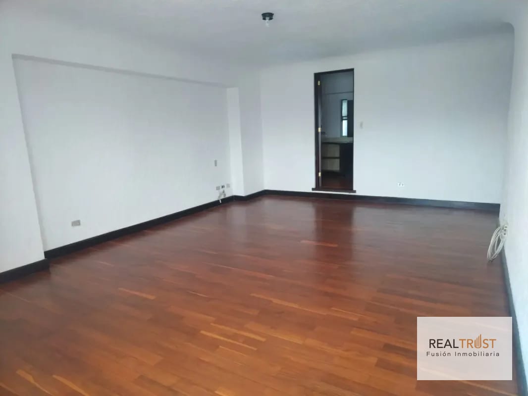 APARTAMENTO SANTA CLARA LAS CAÑAS ZONA 10 — Apartamento en Venta en Zona 10, Guatemala, Ciudad — foto 6 de 11