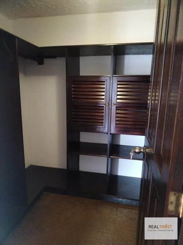 APARTAMENTO SANTA CLARA LAS CAÑAS ZONA 10 — Apartamento en Venta en Zona 10, Guatemala, Ciudad — foto 5 de 11