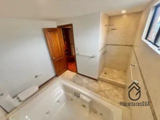 Penthouse espectacular en venta — Apartamento en Venta en Zona 10, Guatemala, Ciudad — miniatura 9 de 16