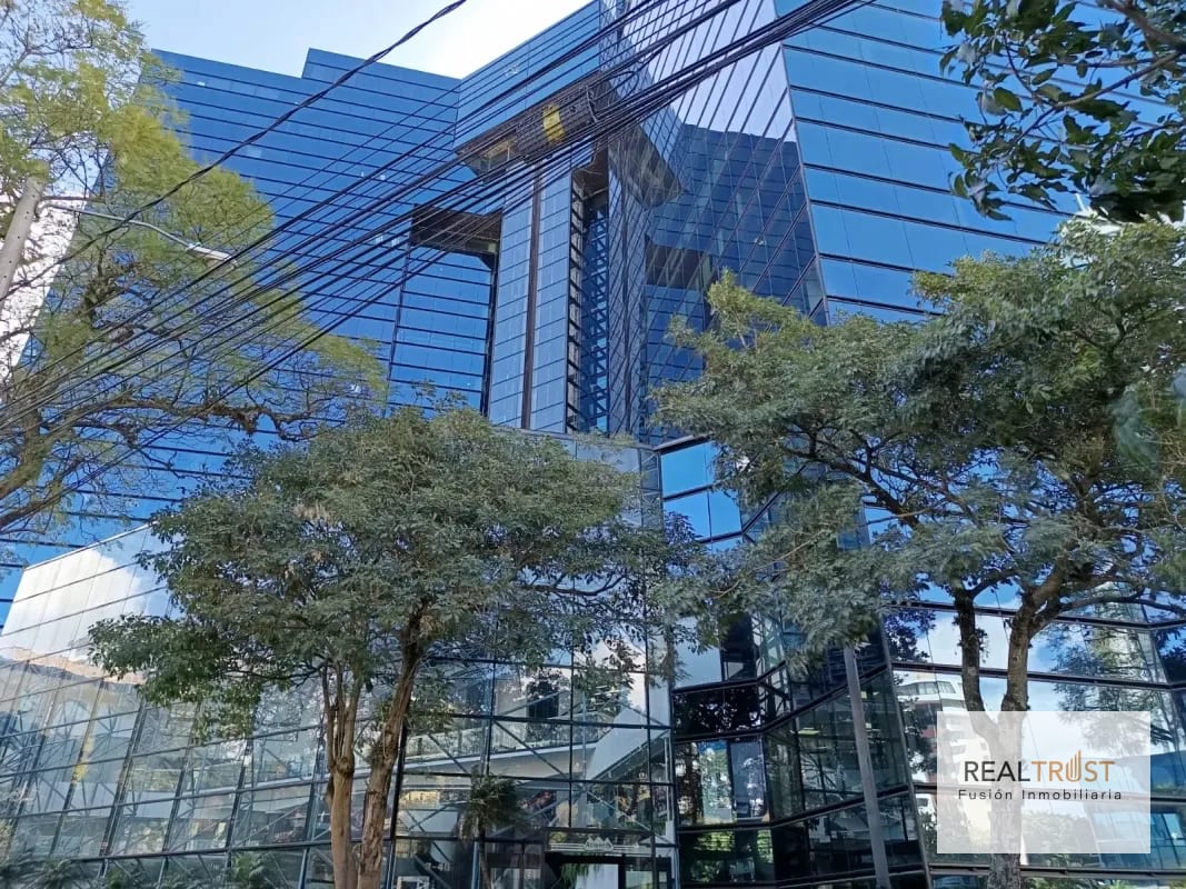 OFICINAS EN ALQUILER EN EL CORAZÓN DE ZONA 10 — Oficina en Alquiler en Zona 10, Guatemala, Ciudad — foto 3 de 8