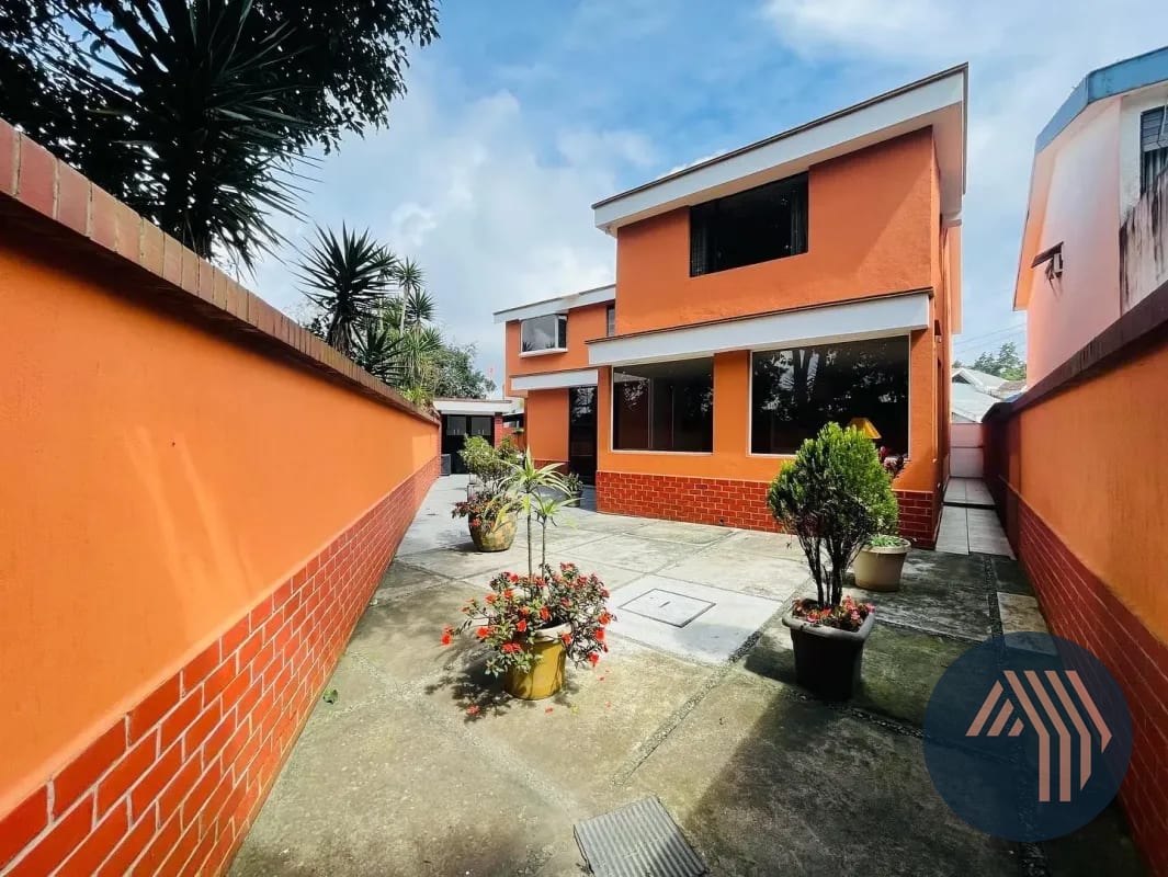 VENTA DE LINDA CASA - EL HORIZONTE, KM 15.8 CARRETERA AL SALVADOR — Casa en Venta en El Horizonte, Carretera a El Salvador, Guatemala, Ciudad — foto 5 de 10