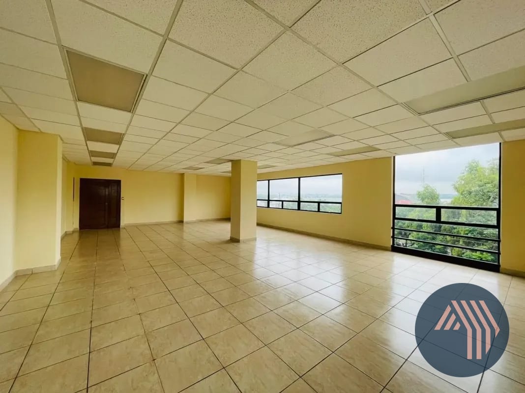 ALQUILER DE CÉNTRICAS OFICINAS - EDIFICIO CONDESA, ZONA 13 — Oficina en Alquiler en Zona 13, Guatemala, Ciudad — foto 6 de 10