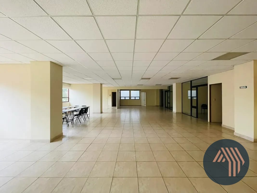 ALQUILER DE CÉNTRICAS OFICINAS - EDIFICIO CONDESA, ZONA 13 — Oficina en Alquiler en Zona 13, Guatemala, Ciudad — foto 9 de 10