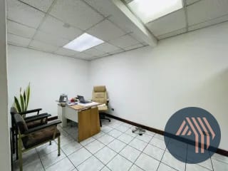ALQUILER DE CLINICA AMUEBLADA - SANTA CLARA, ZONA 10 — Oficina en Alquiler en Zona 10, Guatemala, Ciudad — miniatura 2 de 6