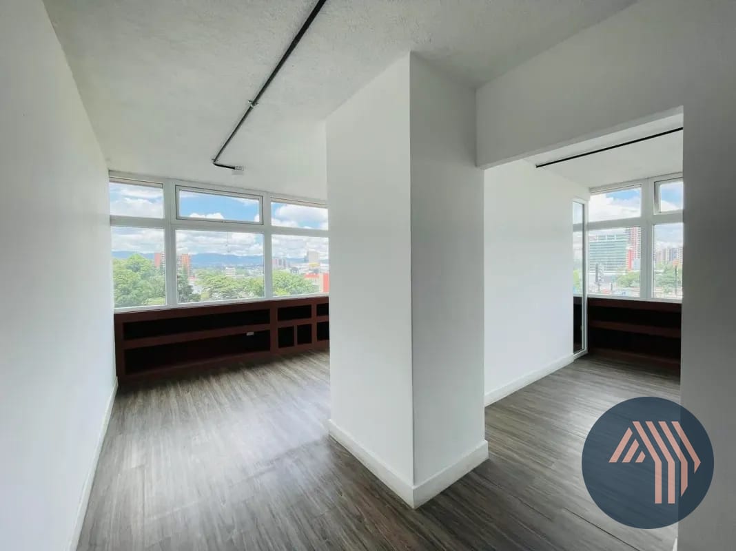 ALQUILER DE CÉNTRICAS OFICINAS DESDE 80MT2 - PLAZA MARÍTIMA, ZONA 10 — Oficina en Alquiler en Zona 10, Guatemala, Ciudad — foto 6 de 10