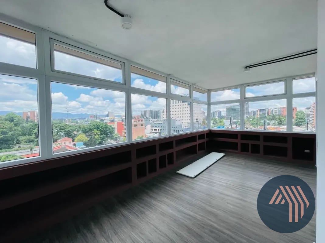 ALQUILER DE CÉNTRICAS OFICINAS DESDE 80MT2 - PLAZA MARÍTIMA, ZONA 10 — Oficina en Alquiler en Zona 10, Guatemala, Ciudad — foto 7 de 10