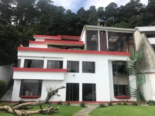 Casa en venta en MONTEBELLO km 10.5 — Casa en Venta en Montebello I, Carretera a El Salvador, Guatemala, Ciudad — miniatura 1 de 17