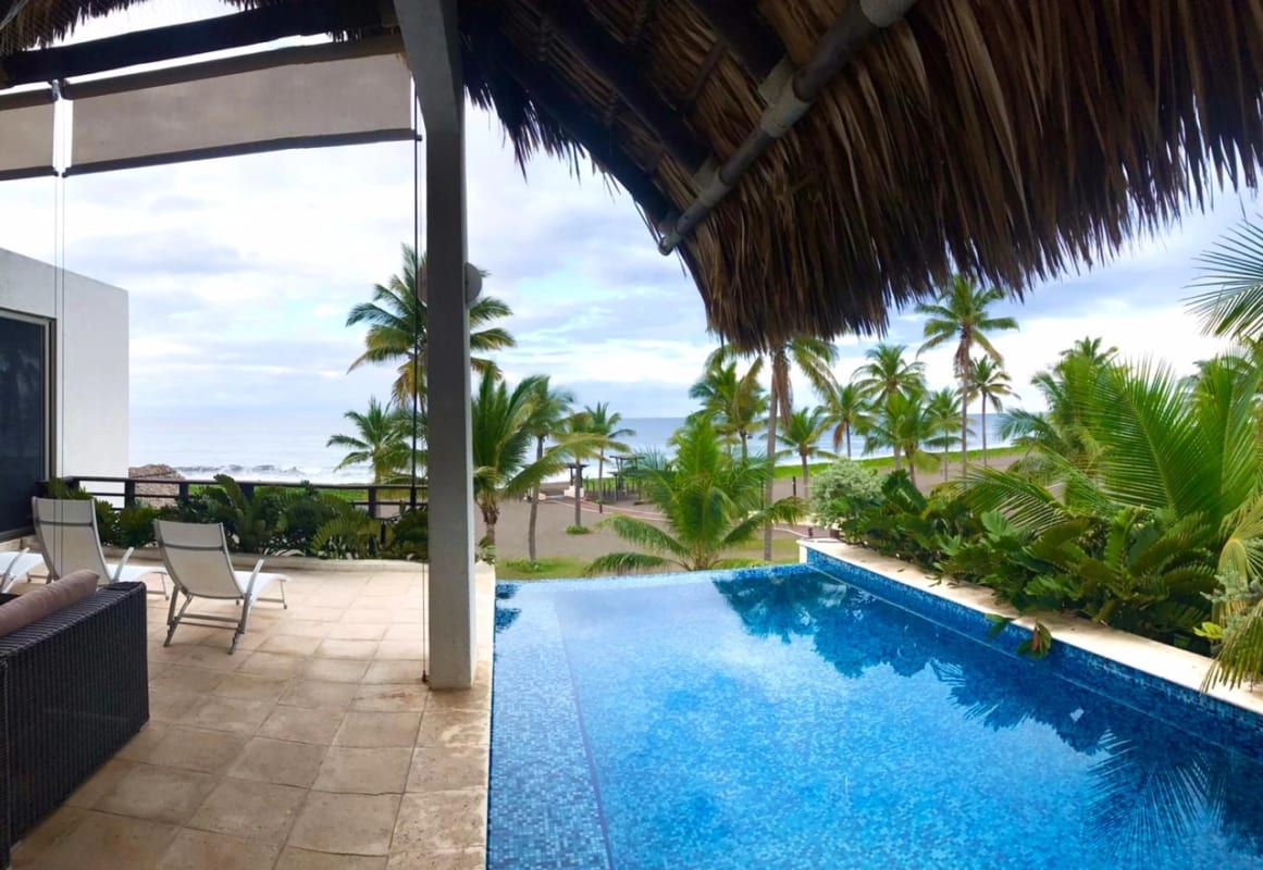 Villa residencial enfrente al mar 4 dormitorios en venta en exclusivo condominio en Monterrico — Casa en Venta en Monterrico, Santa Rosa — foto 10 de 14