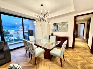 Apartamento en venta amueblado 3 dormitorios y cuarto de servicios, zona 10 — Apartamento en Venta en Zona 10, Guatemala, Ciudad — miniatura 9 de 14