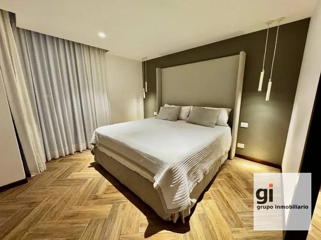Apartamento en venta amueblado 3 dormitorios y cuarto de servicios, zona 10 — Apartamento en Venta en Zona 10, Guatemala, Ciudad — foto 3 de 14