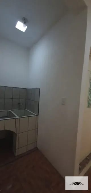 En Renta Bonita Casa Zona 12 sobre Calzada Aguilar Batres con muy buena ubicación — Casa en Alquiler en Zona 12, Guatemala, Ciudad — miniatura 4 de 17