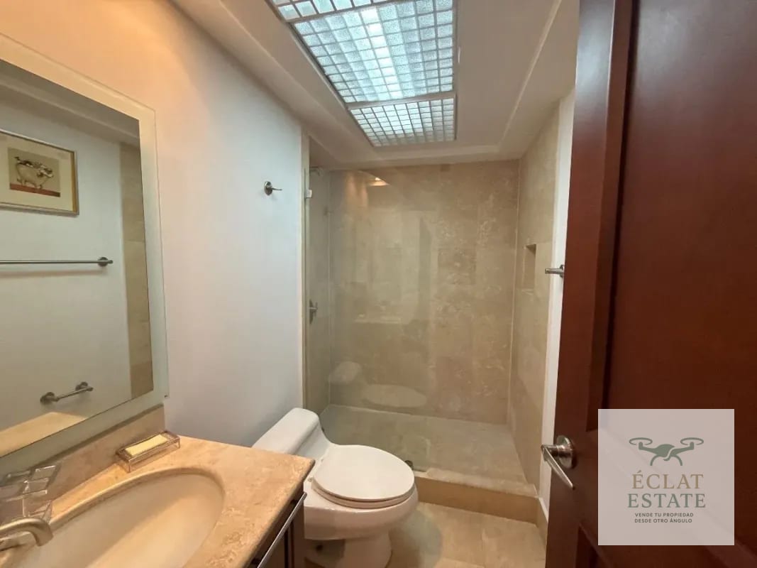Apartamento en Tiffany Zona 10 en Venta | 2 Habitaciones Amueblado — Apartamento en Venta en Tiffany II, Zona 10, Guatemala, Ciudad — foto 10 de 12