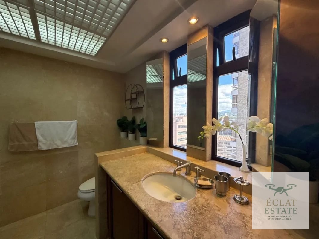 Apartamento en Tiffany Zona 10 en Venta | 2 Habitaciones Amueblado — Apartamento en Venta en Tiffany II, Zona 10, Guatemala, Ciudad — foto 8 de 12