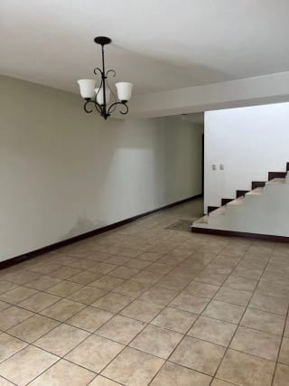 Casa 3 dormitorios en venta La Fontana II CAES — Casa en Venta en La Fontana II, Carretera a El Salvador, Guatemala, Ciudad — miniatura 2 de 12