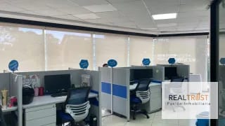 OFICINA EN RENTA DESIGN CENTER ZONA 10 — Oficina en Alquiler en Zona 10, Guatemala, Ciudad — miniatura 2 de 3