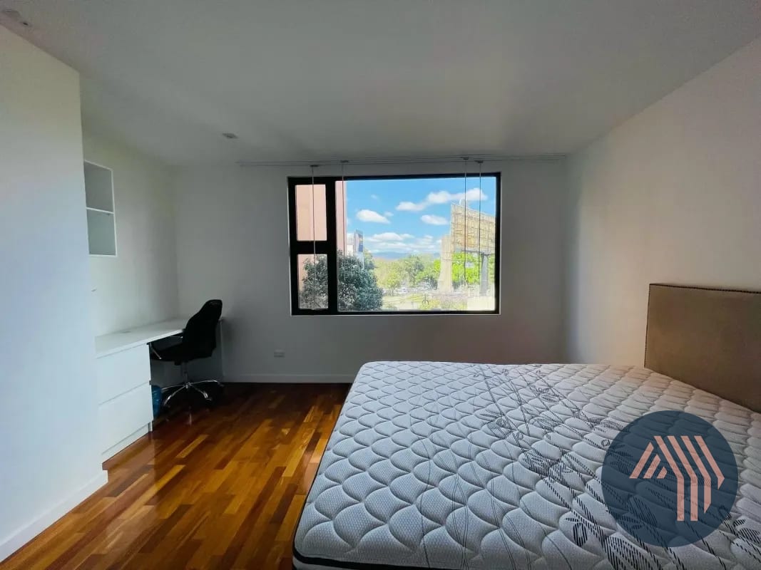 ALQUILER DE AMPLIOS APARTAMENTOS - LUCCA, ZONA 10 — Apartamento en Alquiler en Lucca, Zona 10, Guatemala, Ciudad — foto 4 de 17
