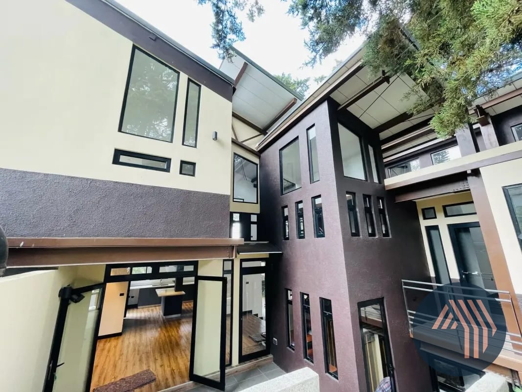 VENTA DE MODERNA CASA - SAN ANTONIO, KM 16 CARR. SALVADOR — Casa en Venta en San Antonio, Carretera a El Salvador, Guatemala, Ciudad — foto 10 de 16