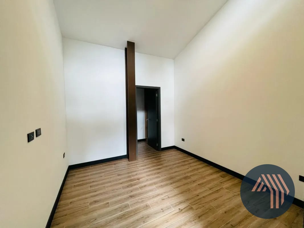 VENTA DE MODERNA CASA - SAN ANTONIO, KM 16 CARR. SALVADOR — Casa en Venta en San Antonio, Carretera a El Salvador, Guatemala, Ciudad — foto 16 de 16