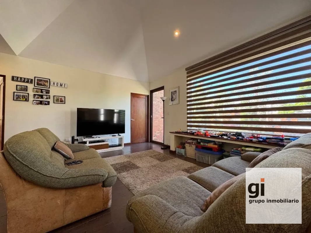 Linda casa en venta en condominio exclusivo de zona 16 — Casa en Venta en Zona 16, Guatemala, Ciudad — foto 12 de 15