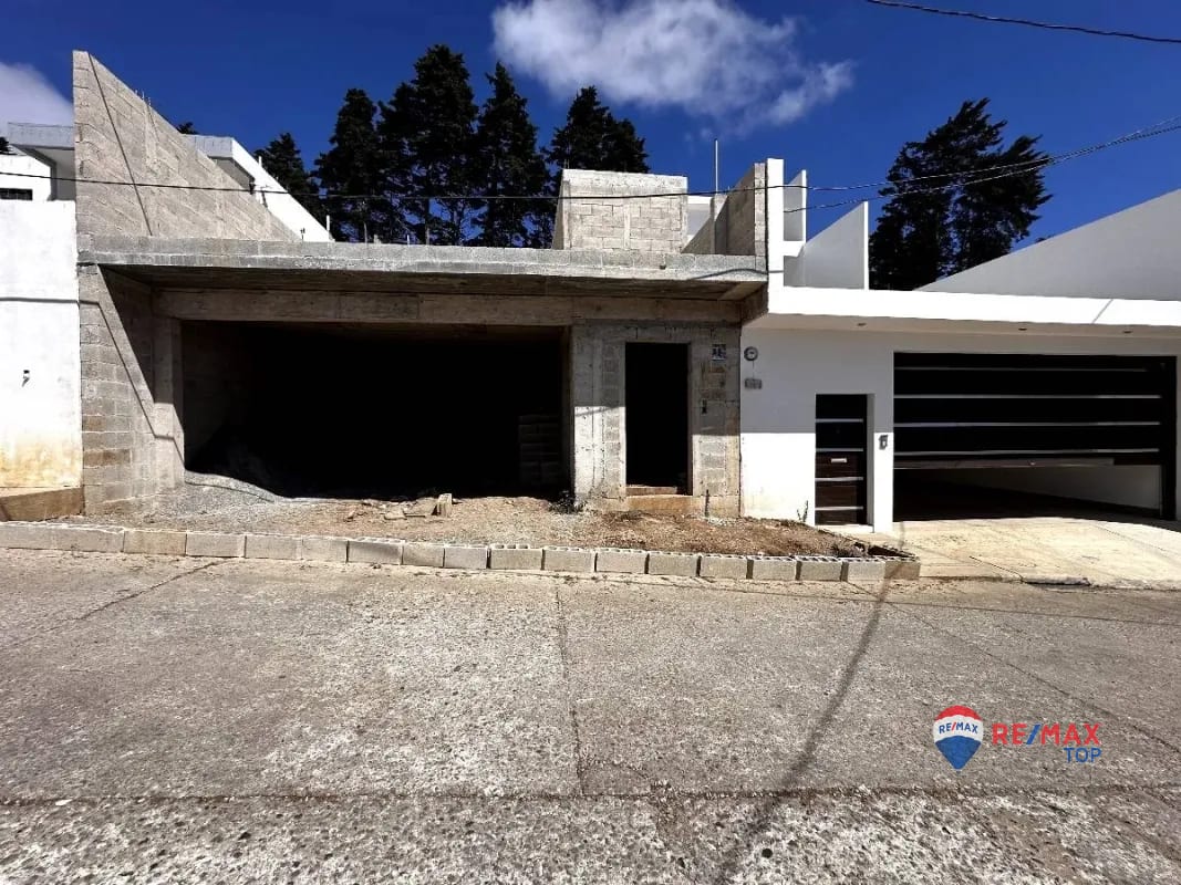 CASA EN CONSTRUCCIÓN EN COND. ARRAZOLA,CAES — Casa en Venta en Arrazola II, Carretera a El Salvador, Guatemala, Ciudad — foto 1 de 6