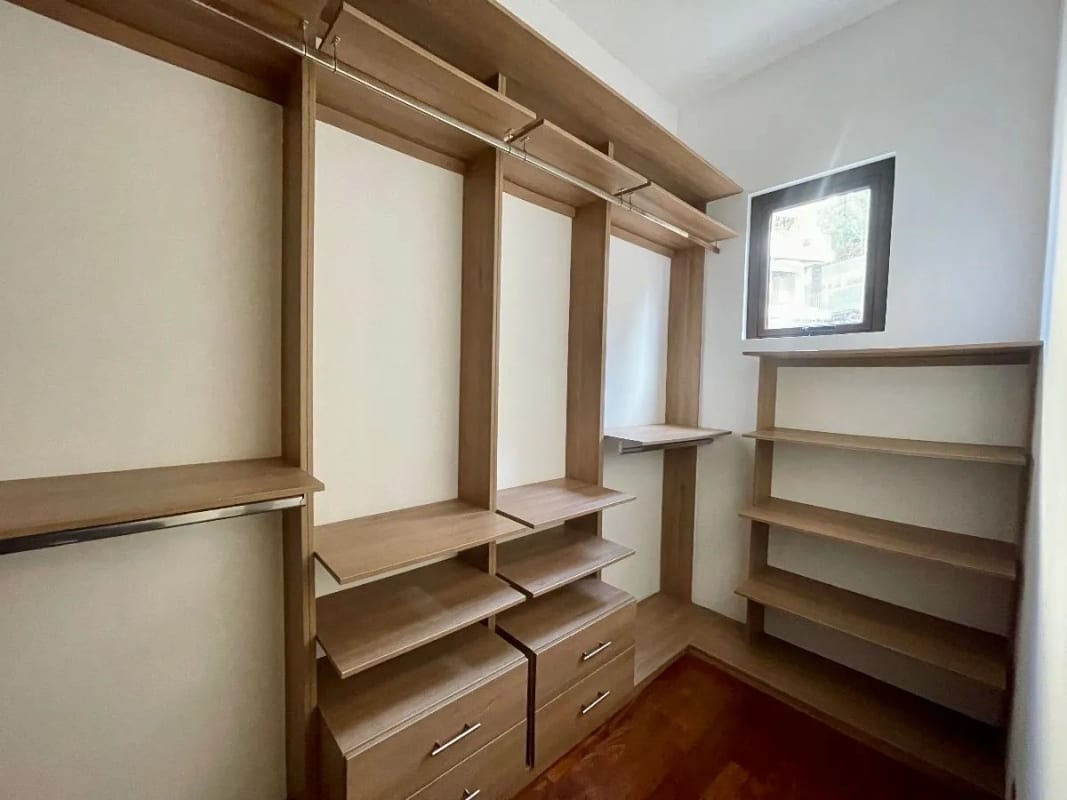 APARTAMENTO AMPLIO  RENTA MUXBAL CONDOMINIO ALBEREDA DE LA ESPAÑOLA 300 MTS2~3 DORMITORIOS, SALA FAMILIAR ~ DORMITORIO DE SERVICIO 2 PARQUEOS $2,500 (NO SE ACEPTAN MASCOTAS) — Apartamento en Alquiler en Muxbal, Guatemala, Ciudad — foto 7 de 12