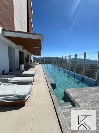 Lujoso y elegante apartamento en Edificio Echo zona 14 — Edificio en Alquiler en Echo, Zona 14, Guatemala, Ciudad — miniatura 9 de 16